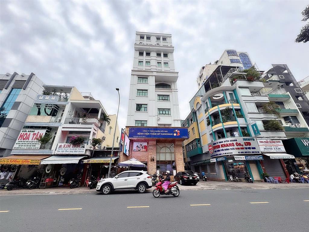 HIẾM NGANG LỚN 7M*21M - BÁN NHÀ 4 TẦNG MẶT TIỀN Đ.NGUYỄN TRÃI NỐI LIỀN Q1 - NGAY NGUYỄN