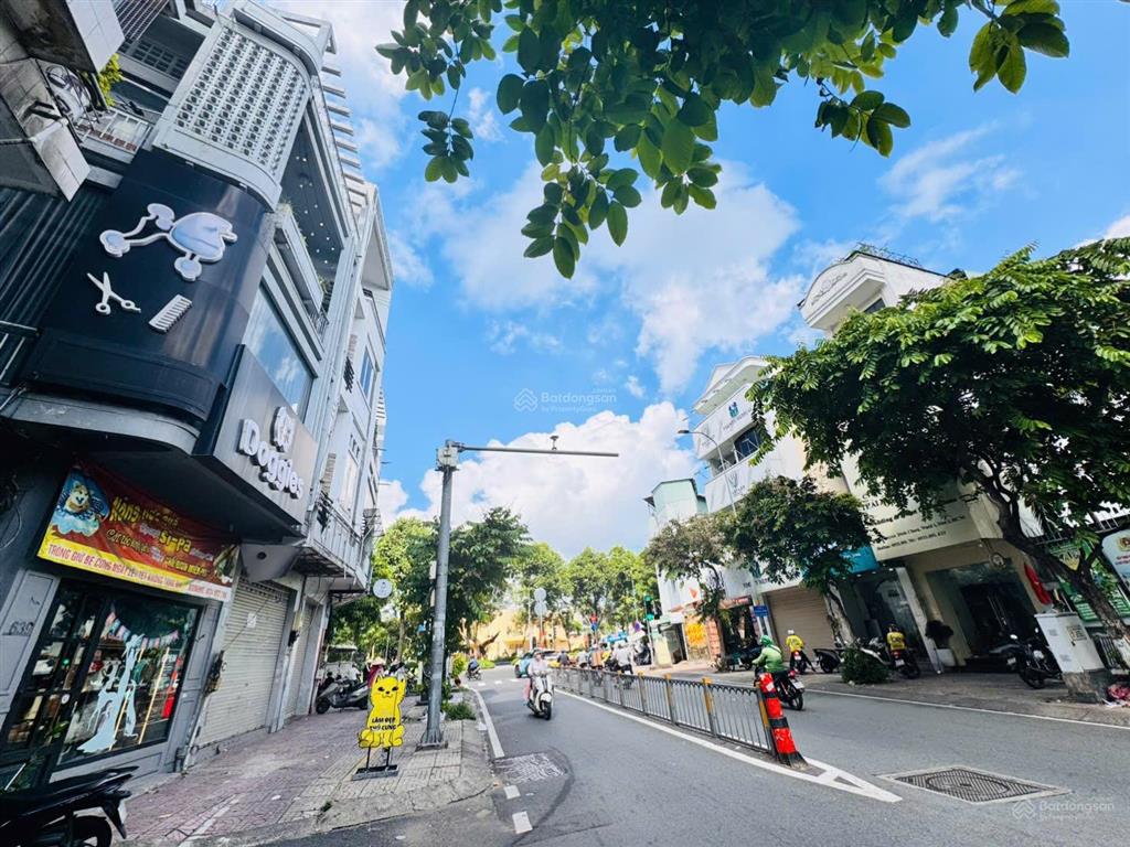 Bán nhà 4 tầng mặt tiền nguyễn đình chiểu, p. bàn cờ  dt đất 131m²  hđt đều 1,1 tỷ/năm
