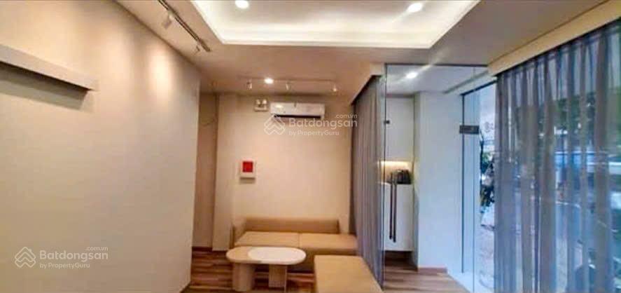 Bán nhà 4 tầng mặt tiền nguyễn đình chiểu, p. bàn cờ  dt đất 131m²  hđt đều 1,1 tỷ/năm