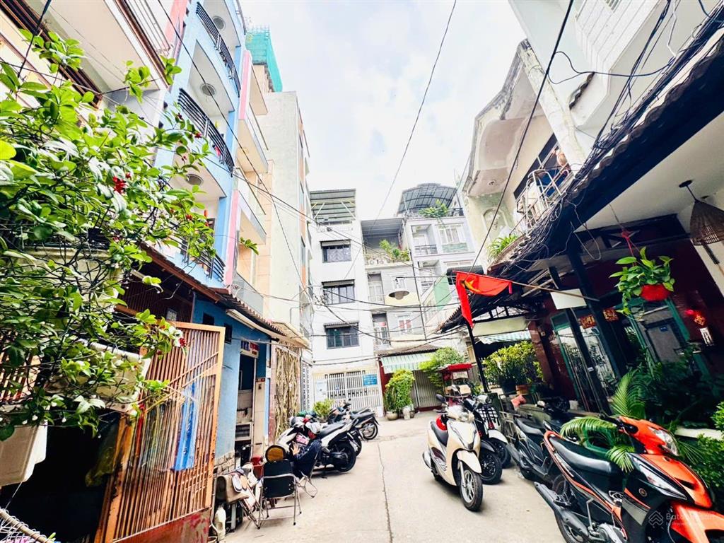 Quận 1 bán nhà 5 tầng mặt tiền hxh đề thám, p.cầu ông lãnh  đang khai thác chdv chỉ 15 tỷ