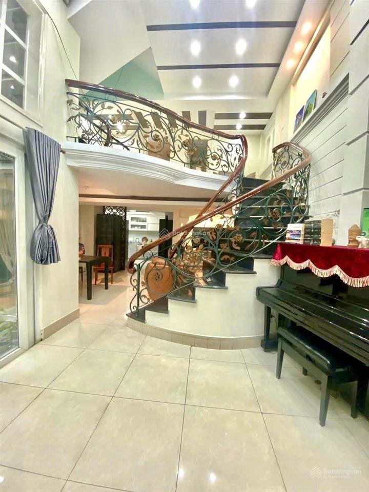 Quận 1 bán nhà 5 tầng phong cách biệt thự tân cổ điển đặng dung, p. tân định ngang lớn 11m*9m đẹp