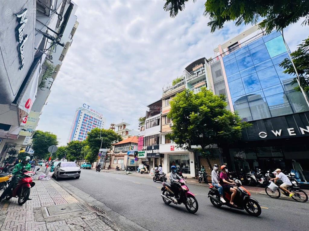 Quận 3 bán nhà c4 mặt tiền lê văn sỹ, p.nhiêu lộcdt 4m*20m vuông vứcchính chủ 1 đời xưagiá tốt