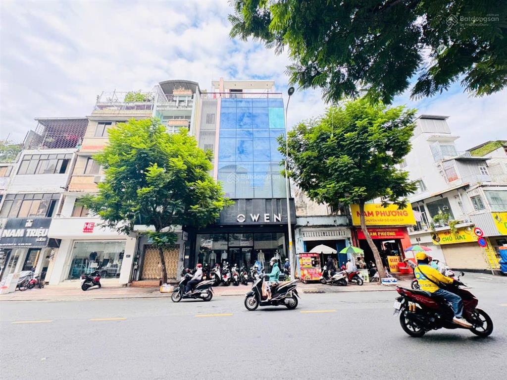 Quận 3 bán nhà c4 mặt tiền lê văn sỹ, p.nhiêu lộcdt 4m*20m vuông vứcchính chủ 1 đời xưagiá tốt