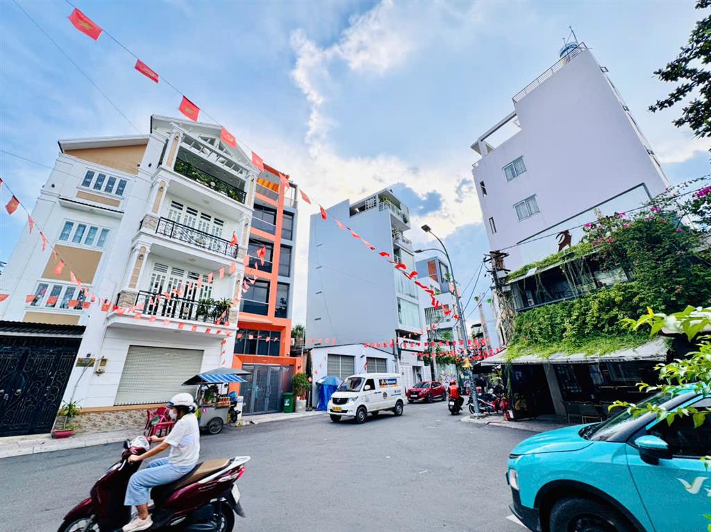 QUẬN 1: BÁN TÒA NHFA 6 TẦNG MẶT TIỀN NGUYỄN VĂN NGUYẼN, P.TÂN ĐỊNH- DT ĐẸP 4,5M*15M- SẴN