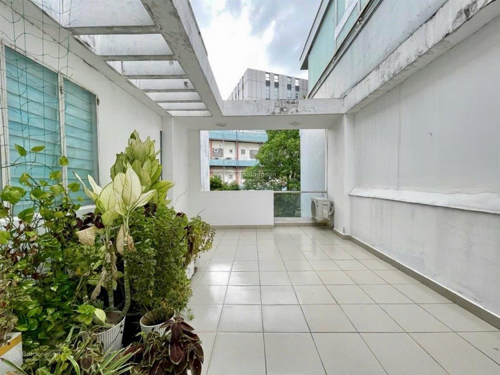 Quận 3 bán nhà 3 tầng mặt tiền đường số khu cư xá đô thành,p.bàn cờdt 108.5m24,1m*27m vuông vức
