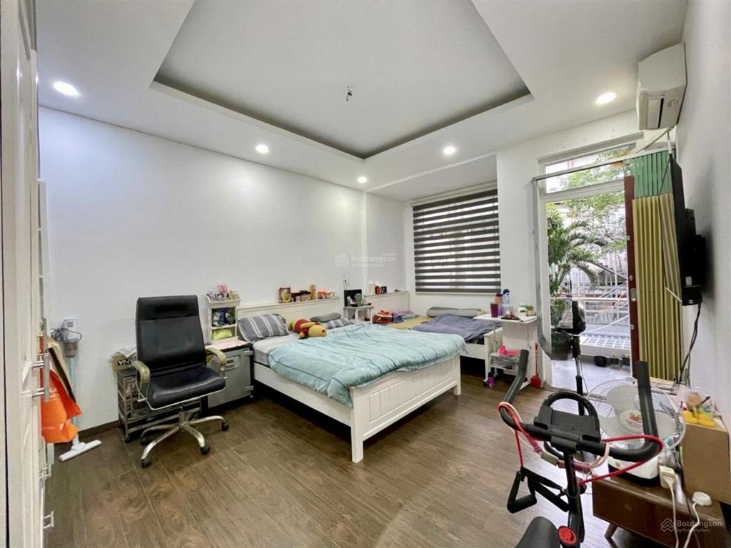 Quận 3 bán nhà 3 tầng mặt tiền đường số khu cư xá đô thành,p.bàn cờdt 108.5m24,1m*27m vuông vức