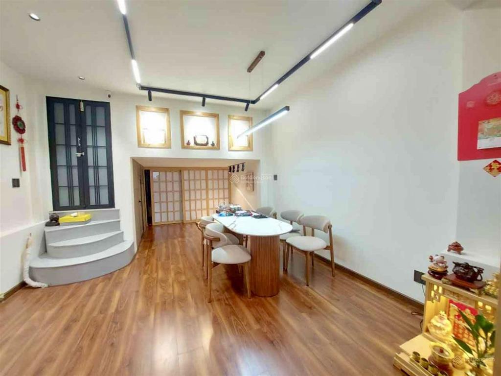 Quận 1 bán nhà 2 tầng mặt tiền đinh tiên hoàng, p.tân định4,8m*21mhdt đều 70tr/thcó thang máy