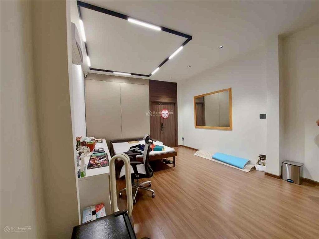 Quận 1 bán nhà 2 tầng mặt tiền đinh tiên hoàng, p.tân định4,8m*21mhdt đều 70tr/thcó thang máy