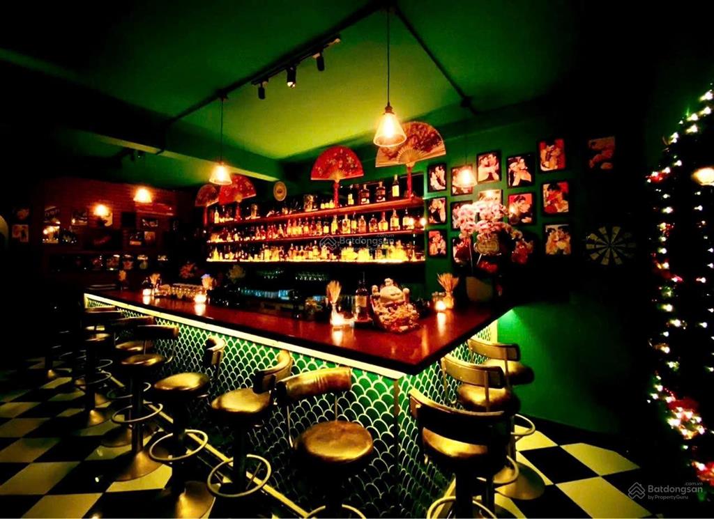 Quận 1 bán nhà 2 tầng mặt tiền xe hơi đậu cửa nguyễn trãi4m*19m vuông vứckhu vip sang chảnh đẹp