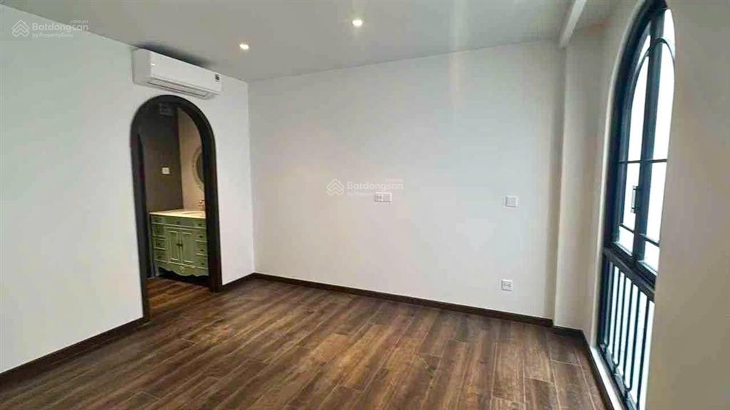 Quận 1 bán nhà 3 tầng mặt tiền huyền quang,p.tân định 4m*18m vuông vức thiết kế homestay đẹp