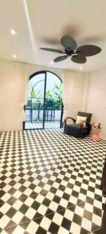 Quận 1 bán nhà 3 tầng mặt tiền huyền quang,p.tân định 4m*18m vuông vức thiết kế homestay đẹp