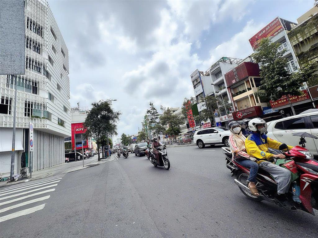 BÁN NHÀ 5 TẦNG MTKD Đ. NGUYỄN THÁI HỌC. QUẬN 1 - *LH GIANG GIANG: 0938676685