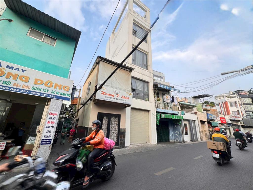 QUẬN 3: HIẾM NGANG LỚN 9,6M*26M- BÁN NHÀ C4 NHÀ 3 MẶT TIỀN KINH DOANH TRẦN VĂN ĐANG,
