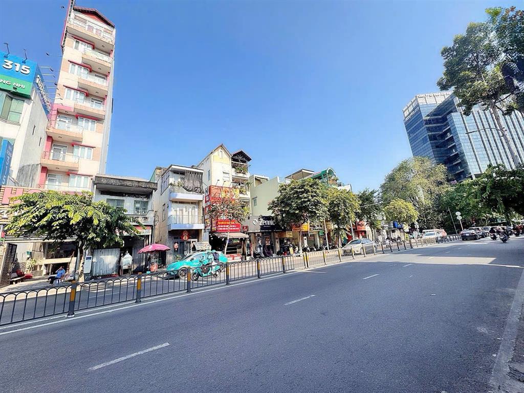 QUẬN 1: CHÍNH CHỦ 0938676685 BÁN TÒA NHÀ 10 TẦNG MẶT TIỀN ĐINH TIÊN HOÀNG, P.TÂN ĐỊNH- DT
