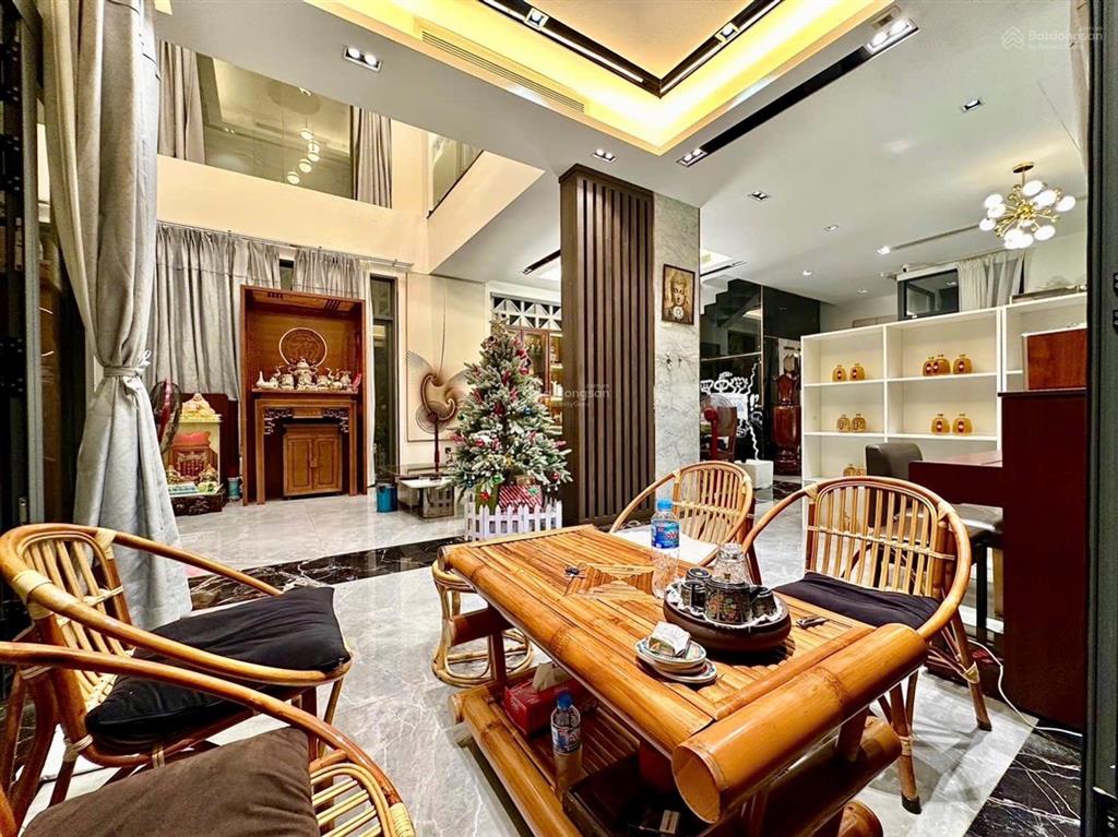 Quận 3 bán nhà 5 tầng mặt tiền tú xương  9m*12m  nội thất đẳng cấp  nơi hội tụ doanh nhân lớn