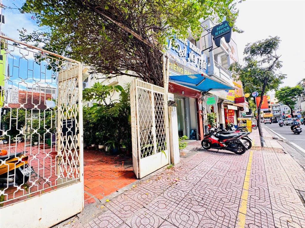 Quận 3bán nhà c4 mặt tiền lý chính thắngdt 170m2 ngang 6,3m nở hậu 7m*15mngay góc hai bà trưng
