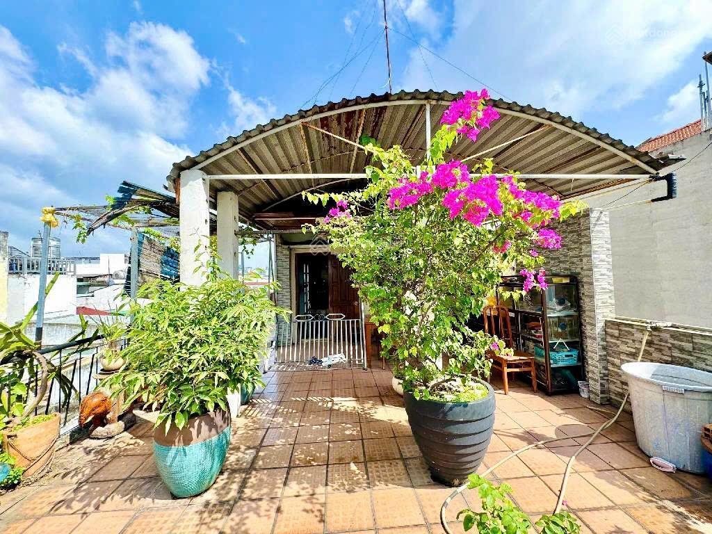 Quận 3bán nhà 5 tầng căn góc 2 mt nguyễn thiện thuật5,5m*16mngay vòng xoay tiếp giáp q1,3,5,10