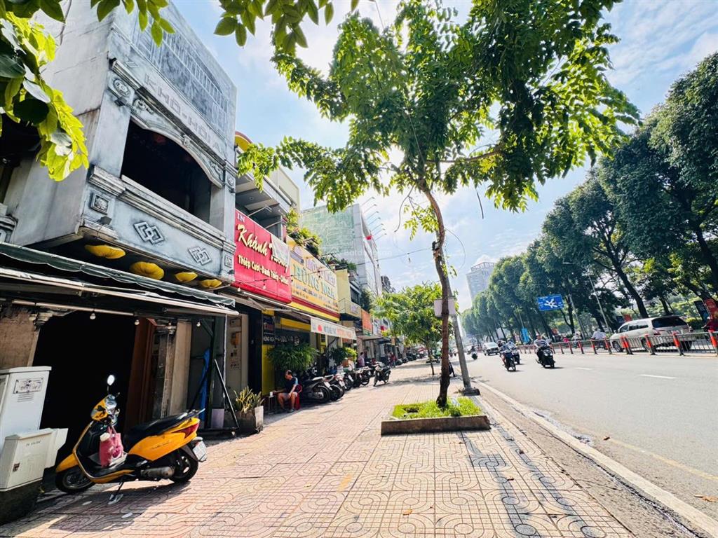 Quận 3bán nhà 3 tẩng mặt tiền lý thái tổdt 60m2chỉ 15,9 tỷ giá tốtngay vòng xoay giao q1,3,5,10
