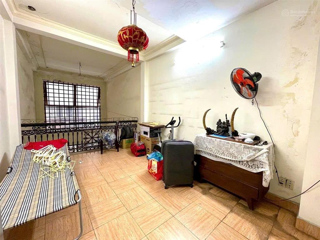 Quận 1bán nhà 4 tầng mặt tiền hẻm nguyễn hữu cầudt 70m2ngay chợ & nhà thờ tân địnhchào 13 tỷ