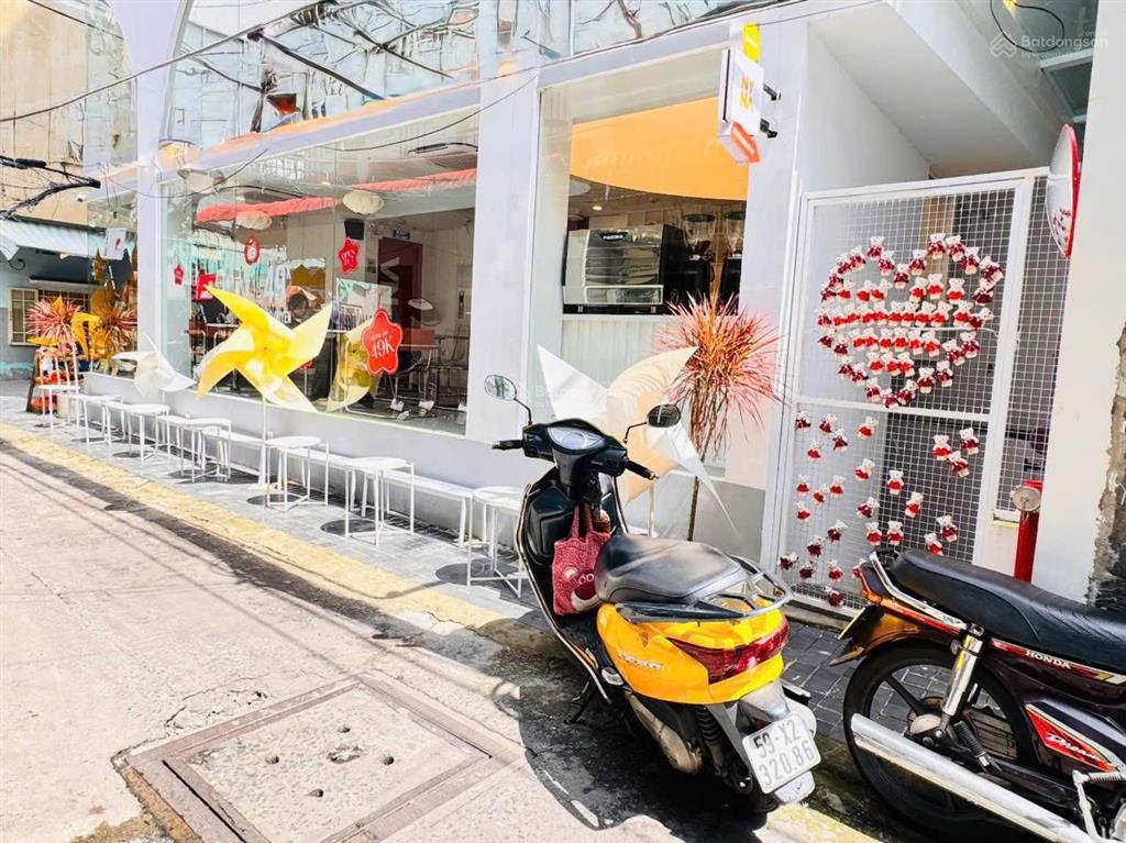 Quận 1 bán nhà 7 tầng có hầm căn góc 2 mt hxh trần hưng đạodt 68m2 5,2m*13,5mhdt khoán 120tr/th