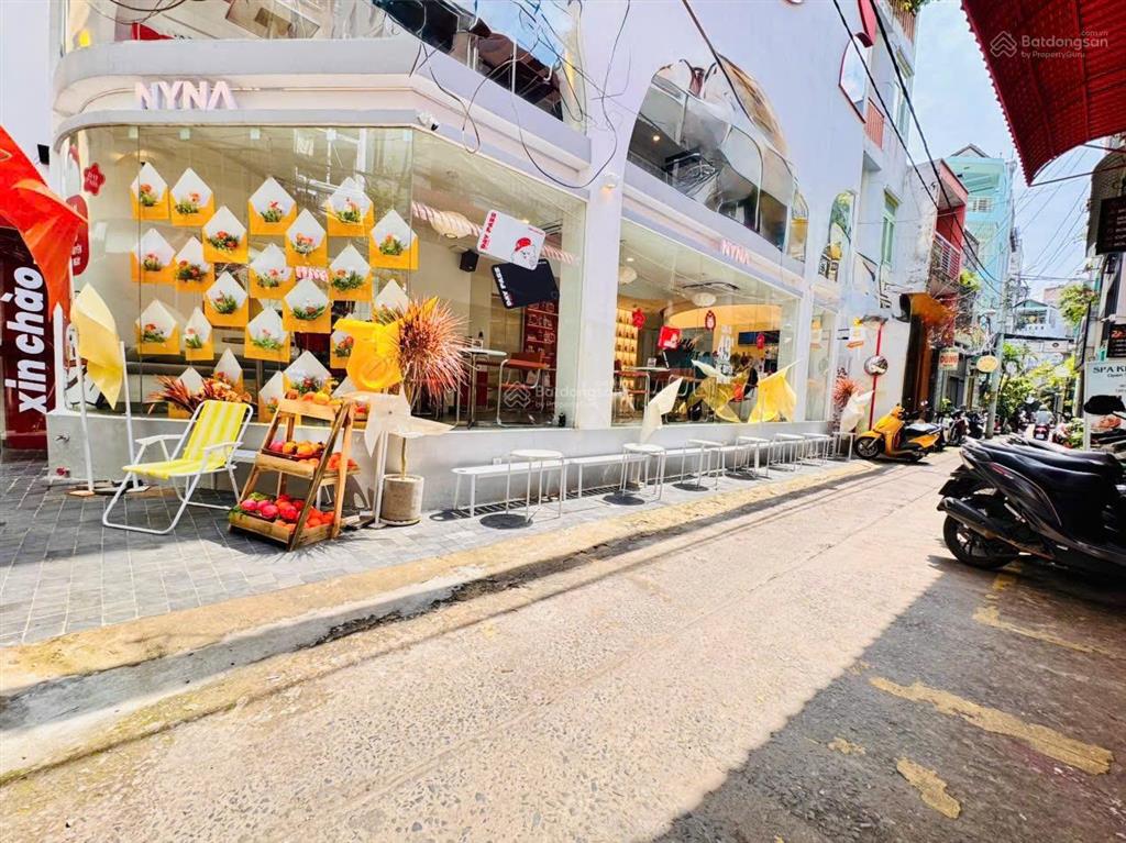Quận 1 bán nhà 7 tầng có hầm căn góc 2 mt hxh trần hưng đạodt 68m2 5,2m*13,5mhdt khoán 120tr/th