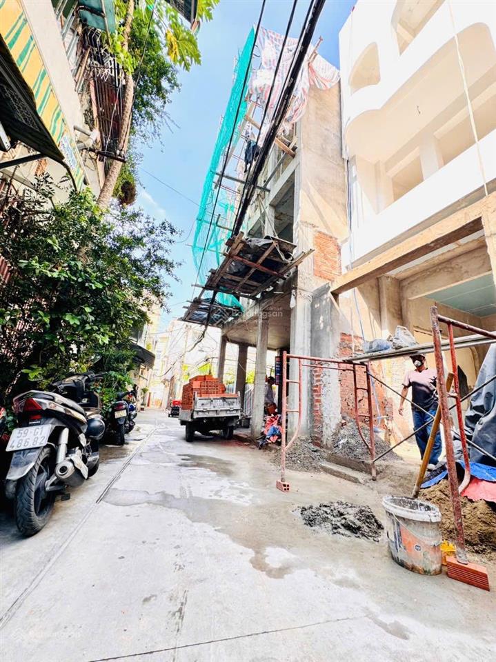 Quận 1 bán nhà 4 tầng hxh thạch thị thanh 4,1m*11,5m chào 12 tỷ thông võ thị sáu vị trí đẹp