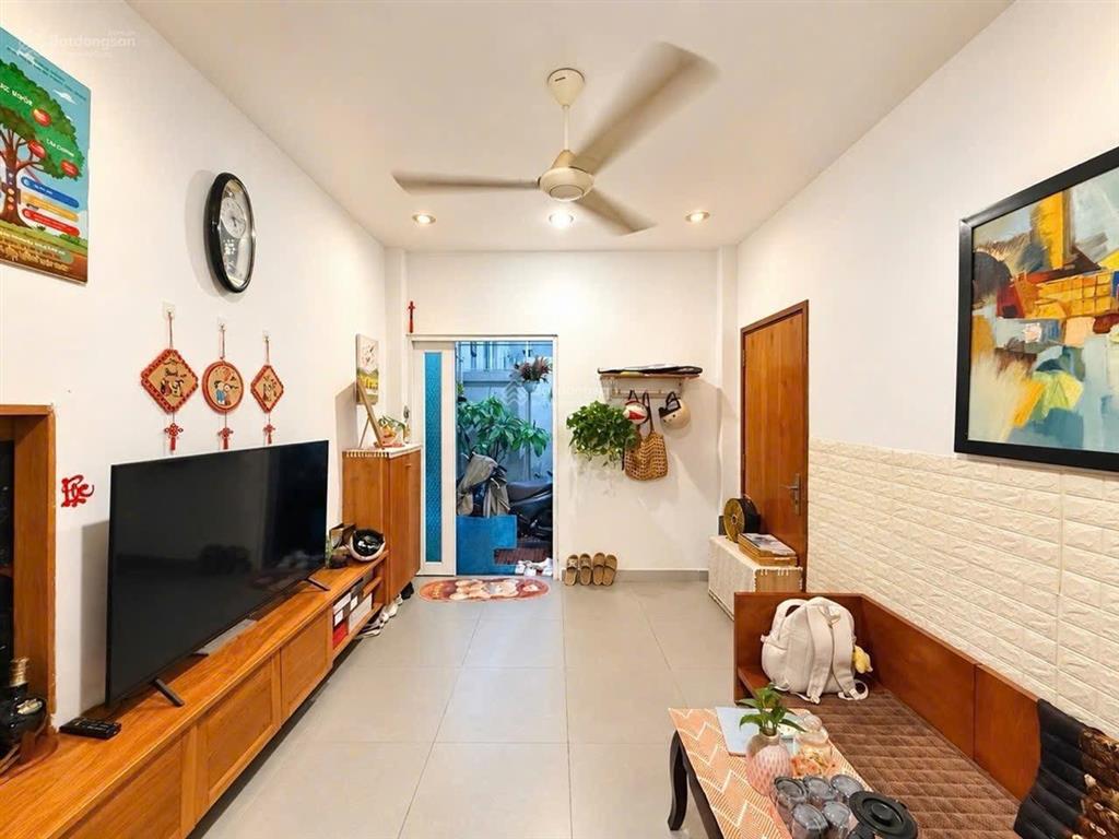 Quận 1 bán nhà 3t căn góc 3 mt hxh đinh tiên hoàng  108m2  8,2m*16,5m khai thác airbnb, homestay