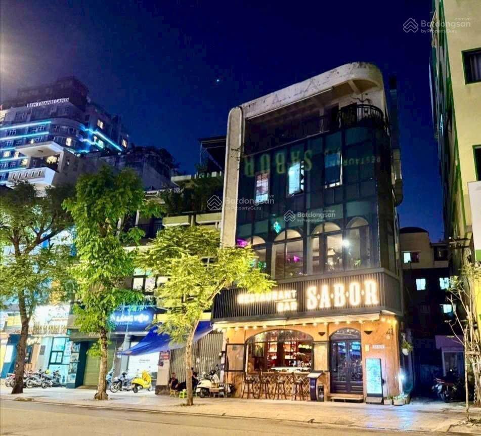 Quận 1bán nhà 4 tầng căn góc 2 mt yersin dt 194.1m2 15,5m*20,7mhdt mặt bằng kd bar 90tr/th