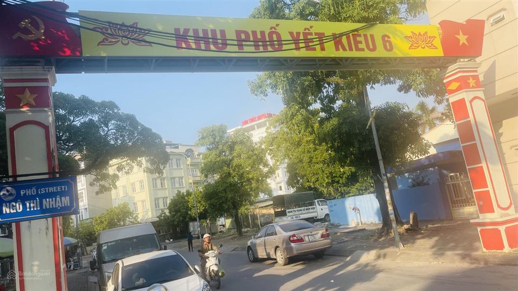 Chính chủ cần tiền gấp muốn bán nhà 2 mặt tiền. cạnh cổng chào khu 6 yết kiêu. giá rẻ thương lượng