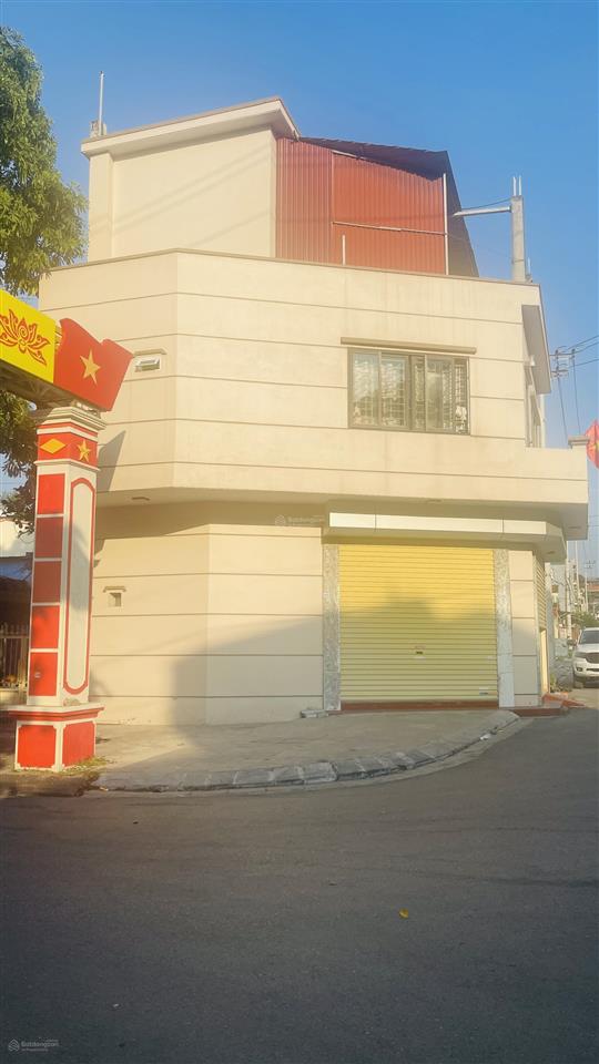 Chính chủ cần tiền gấp muốn bán nhà 2 mặt tiền. cạnh cổng chào khu 6 yết kiêu. giá rẻ thương lượng