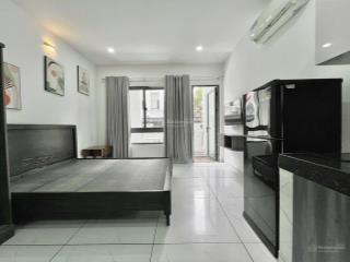 Cho thuê căn hộ dịch full nội thất 35m2 có ban công, cửa sổ ngay nguyễn văn đậu sát quận 1 quận 3