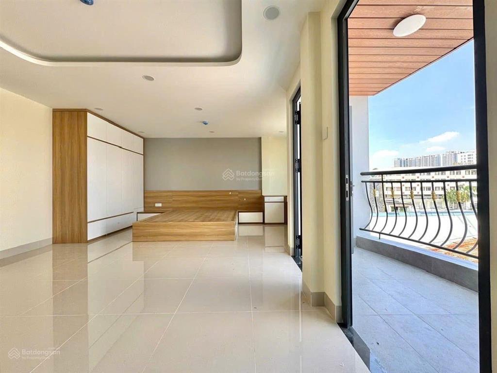 Cho thuê căn hộ 40m2 ung văn khiêm  bình thạnh ban công thoáng full nội thất gần hutech, uef