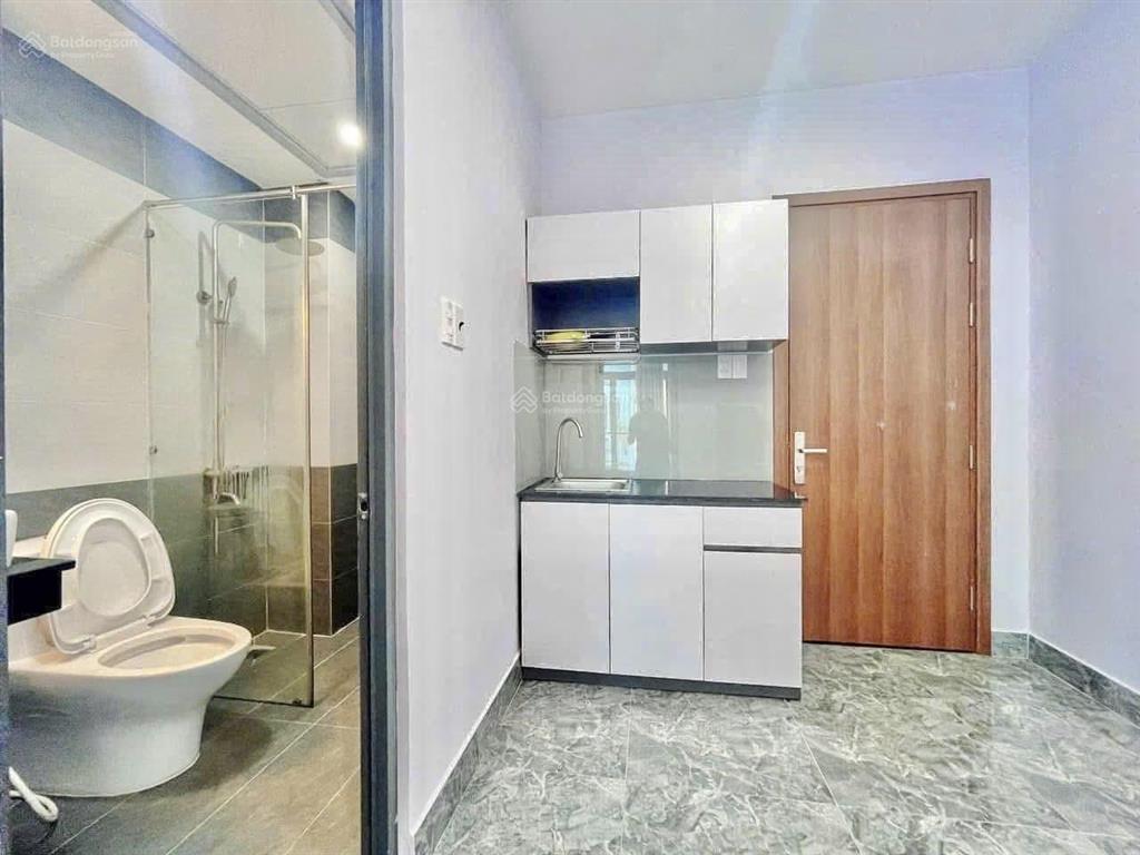 Cho thuê studio 37m2 ban công, full nội thất ngay phan tây hồ gần phan đăng lưu, khu phan xích long