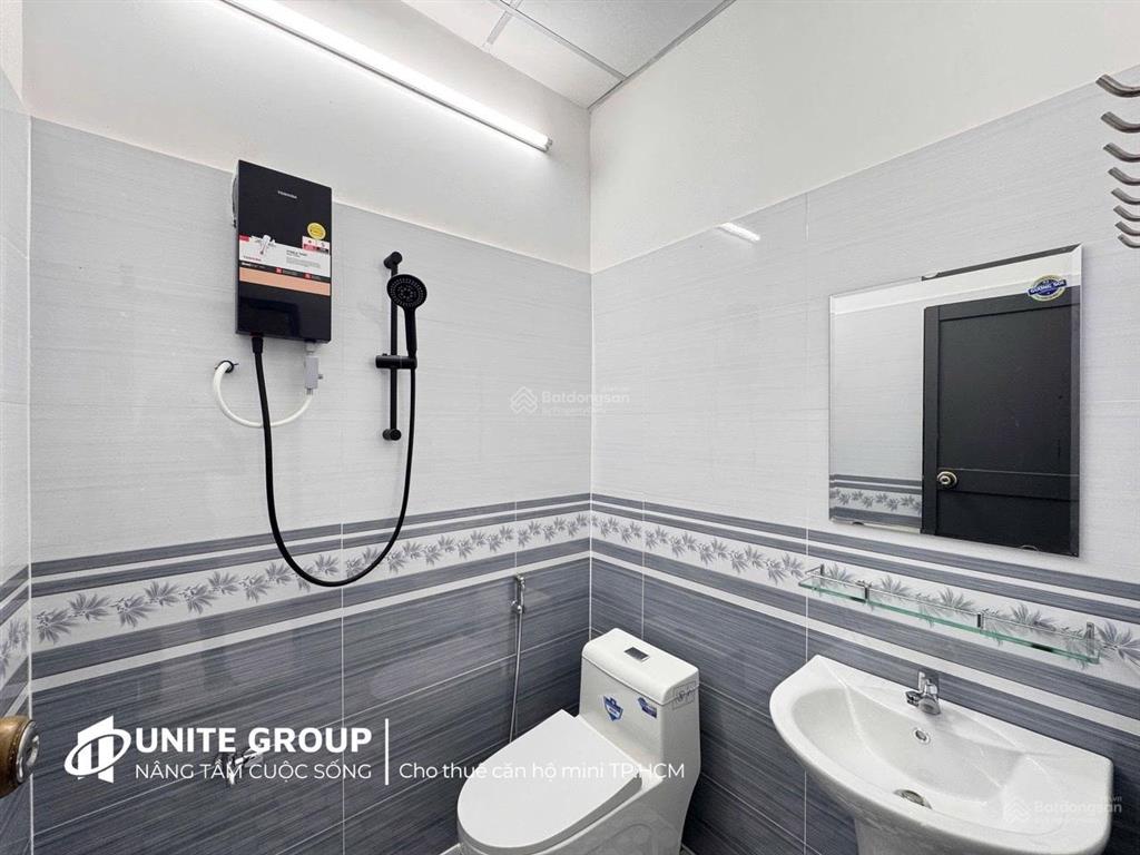 Cho thuê căn hộ mới 37m2 ban công thoáng full nội thất gần khu ẩm thực phan xích long sát quận 1