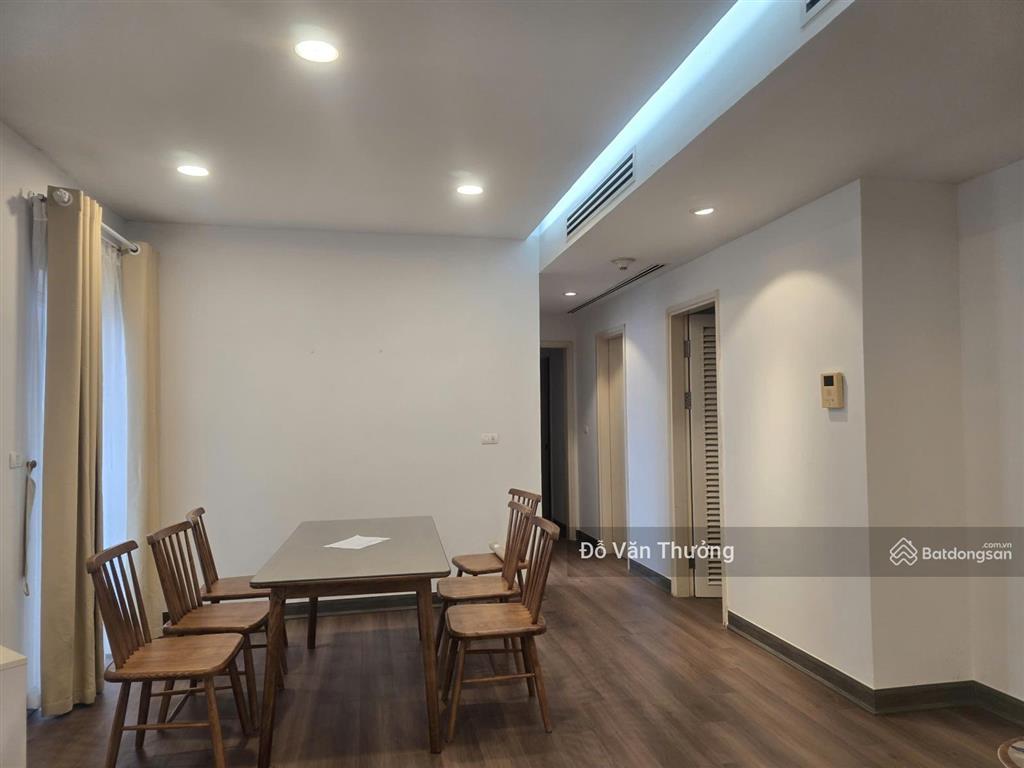 Cho thuê cc golden westlake, 25 triệu vnd, 120m2, 2pn, 2wc, view hồ tây tầng cao