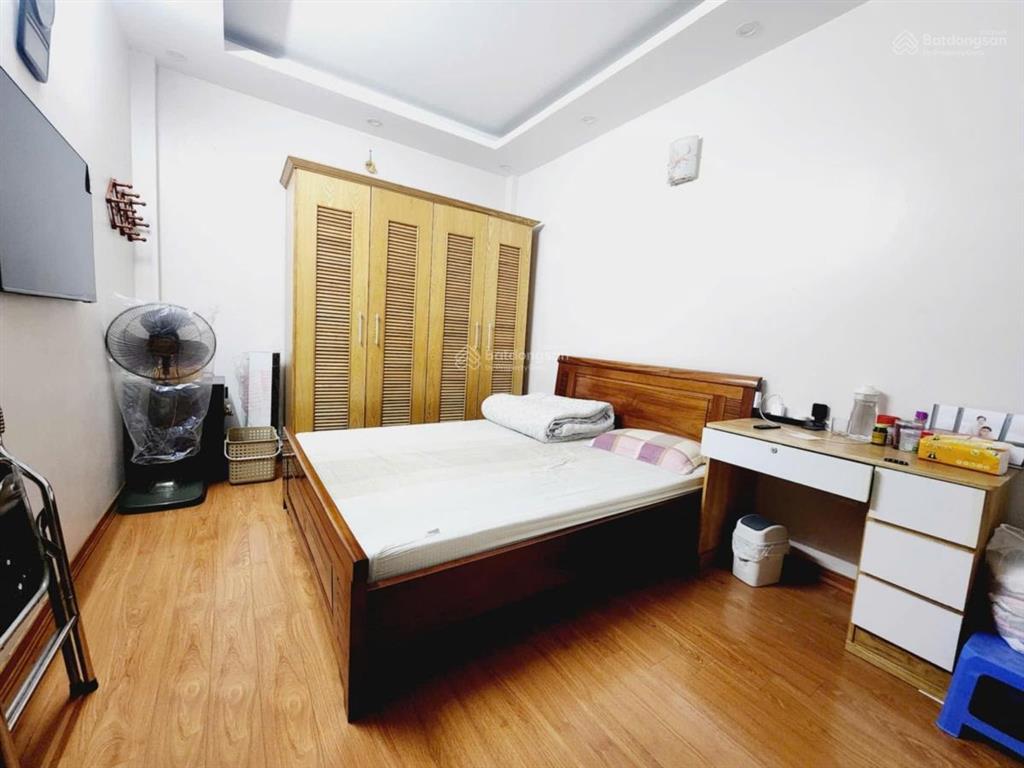 40m chỉ 7,8 tỷ đội cấn ba đình, nhà đẹp ở ngay, vài bước ra phố