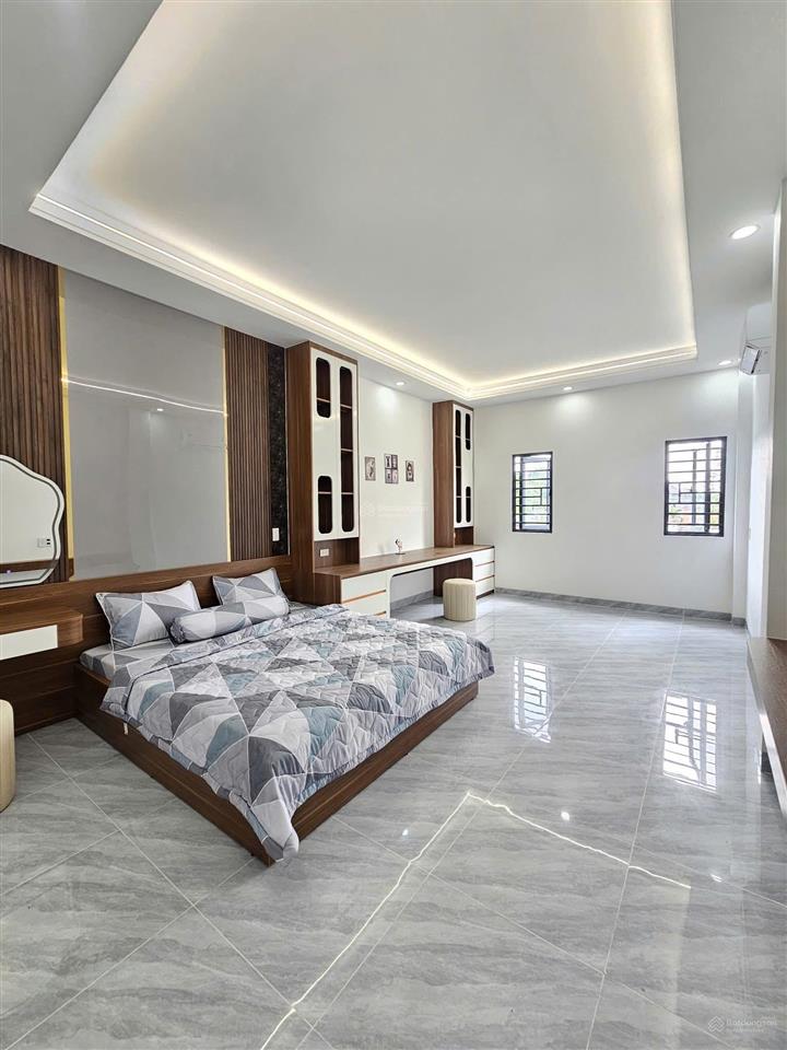 Do chuyển công tác, gia đình bán nhà giang văn minh kim mã ba đình 62.12m 4 tầng 7,76 tỷ tl