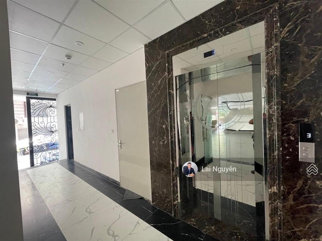 Bán gấp tòa văn phòng dương khuê 180m² khu phân lô vip ô tô tránh đang cho thuê 260 triệu/tháng