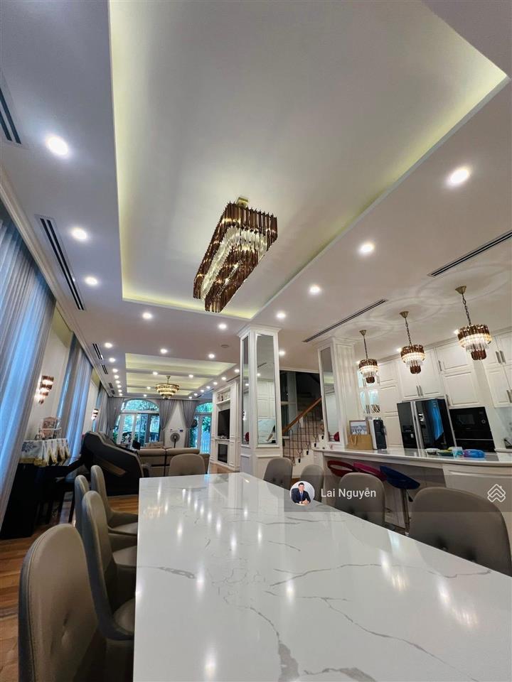 Bán biệt thự mỹ đình hàm nghi chính chủ gửi bán kín  124m2  giá tốt 48 tỷ  hiếm có