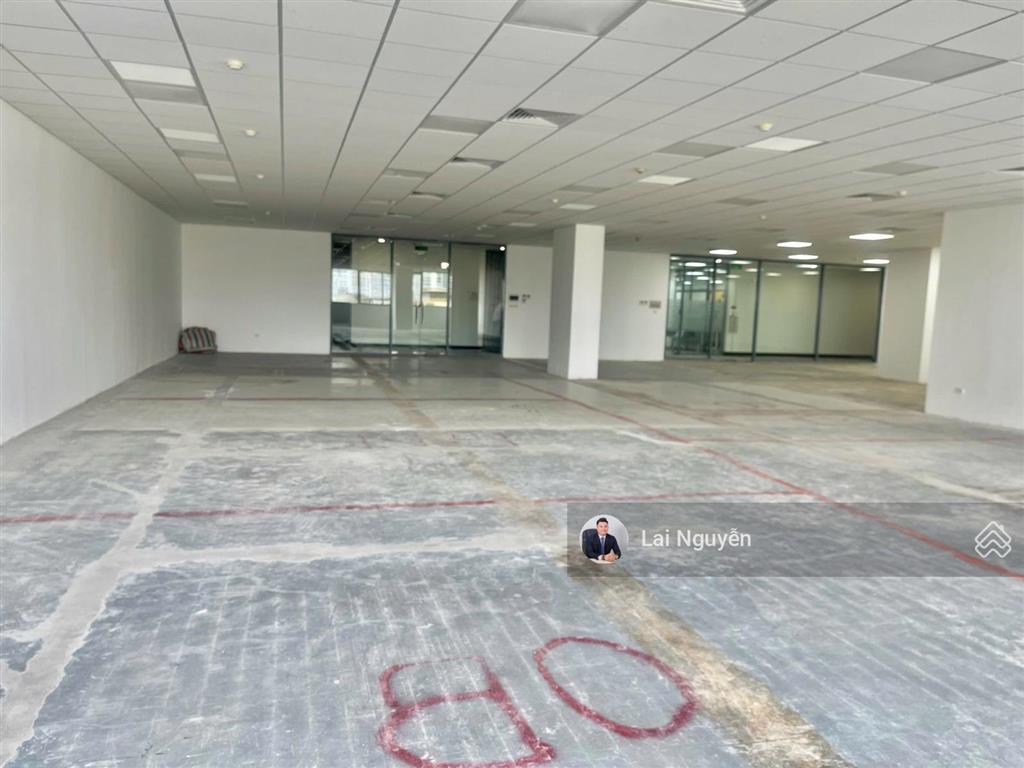 Cho thuê văn phòng 359m tôn thất thuyết cầu giấy, mặt sàn rộng, tòa văn phòng, vị trí trung tâm.