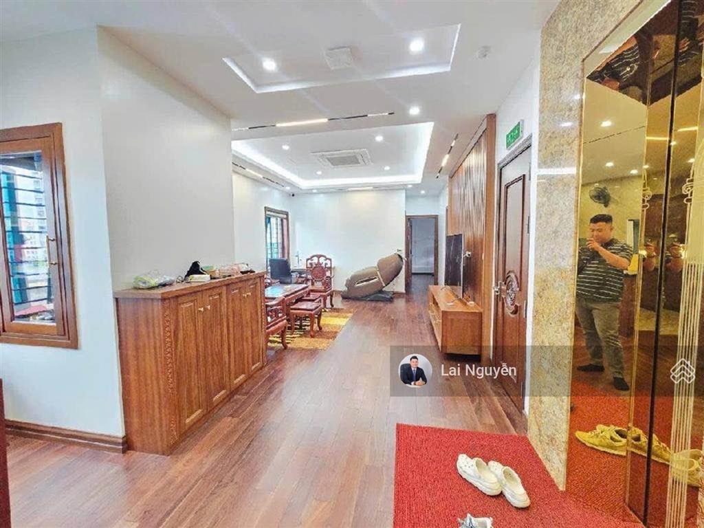 Bán tòa căn hộ dịch vụ mặt phố nguyễn đổng chi, nam từ liêm 36 phòng + winmart, dòng tiền 250t
