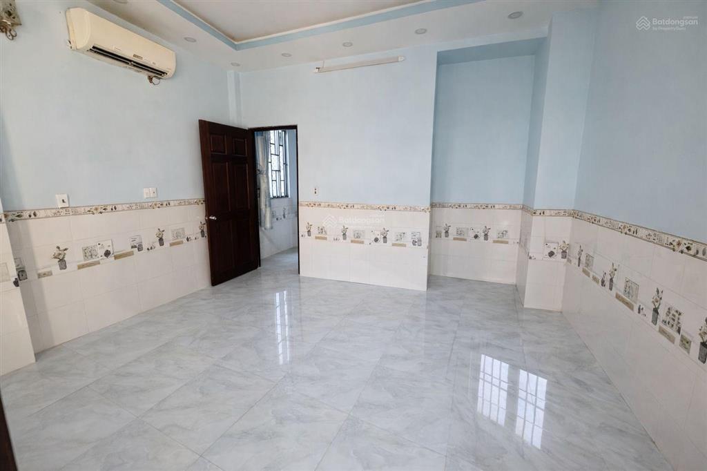 Nhà 5x17m, hẻm ôtô, vườn lài, phú thọ hòa, 3 tầng btct, 3pn 3wc, giá 6.5 tỷ