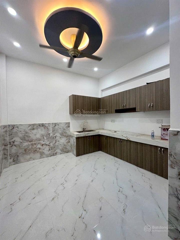 Bán nhà 4.1x19m, 2 tầng, 4pn, hẻm ôtô thông, vườn lài, giá 6.5 tỷ