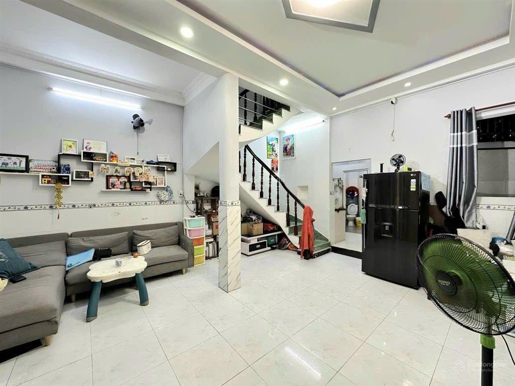 Bán nhà trần tấn, hẻm ôtô, 5.1x10m, 2tầng, 2pn, giá 4.x tỷ