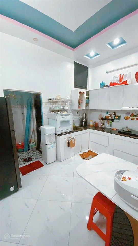 Bán nhà gò dầu  hẻm ô tô thông  4.4x16m  3 tầng btct, 3pn giá 6. x tỷ