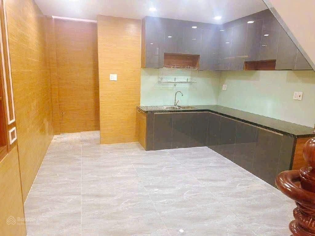 Nhà gần ga t3  hẻm ôtô  4x15m  2tầng giá chỉ 5.x tỷ  khó tìm khu trường chinh