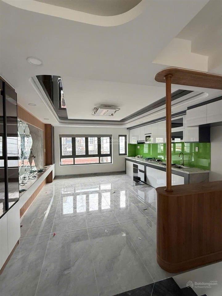 Bán nhà 4.5 x19m  4 tầng  5pn  hẻm xe tải  gần lê trọng tấn  giá 8.xtỷ