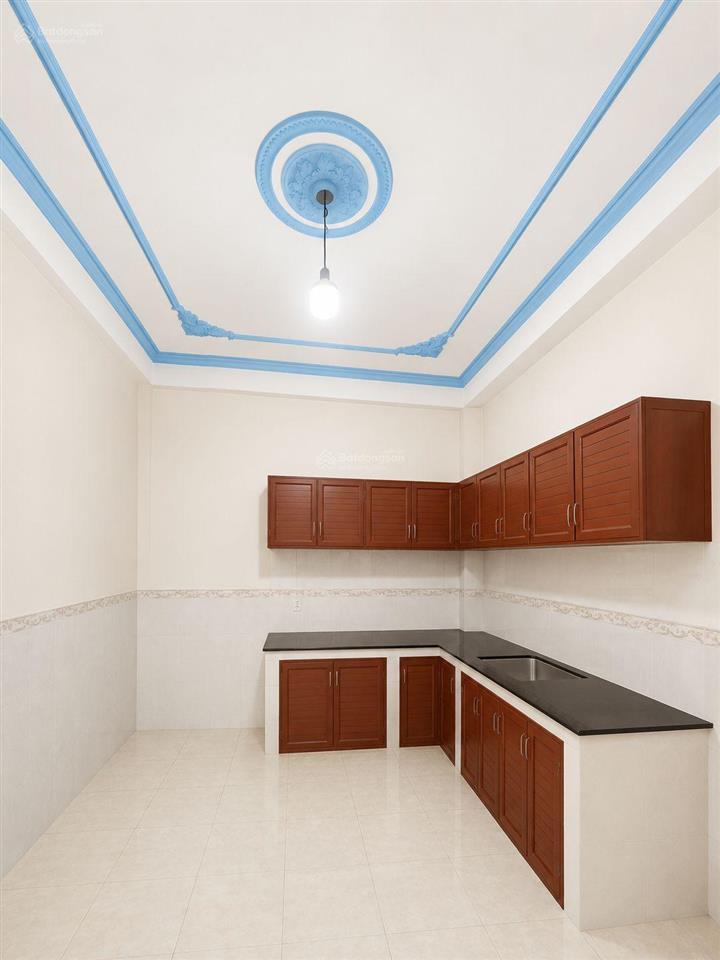 Nhà ngay aeon tân phú  5 x17m  hẻm ôtô  2 tầng  3pn  giá nhỉnh 5 tỷ
