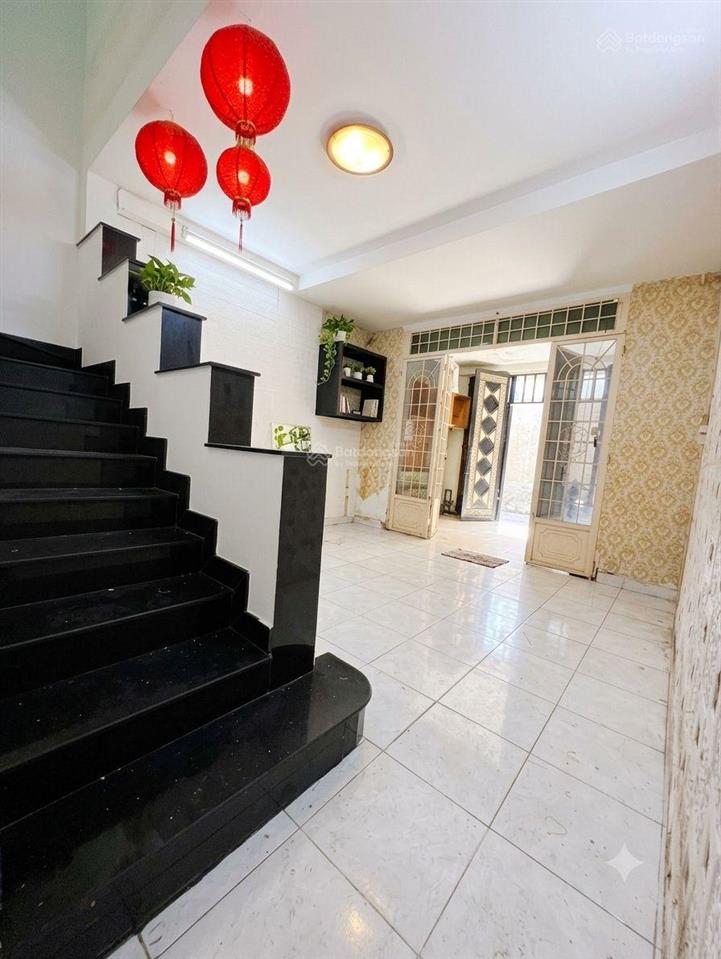Tài chính nhỉnh 4 tỷ  khu tân sơn nhì  hẻm ôtô  56m2  nhà tân phú giá bình tân