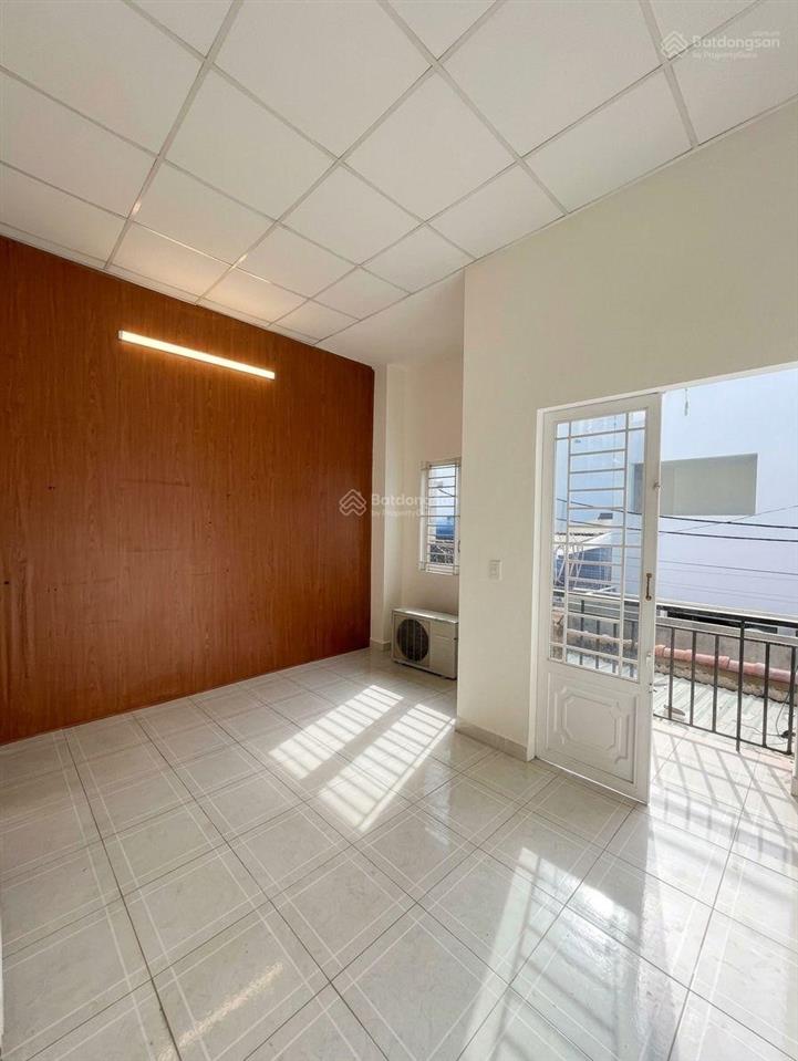 Tài chính nhỉnh 4 tỷ  khu tân sơn nhì  hẻm ôtô  56m2  nhà tân phú giá bình tân